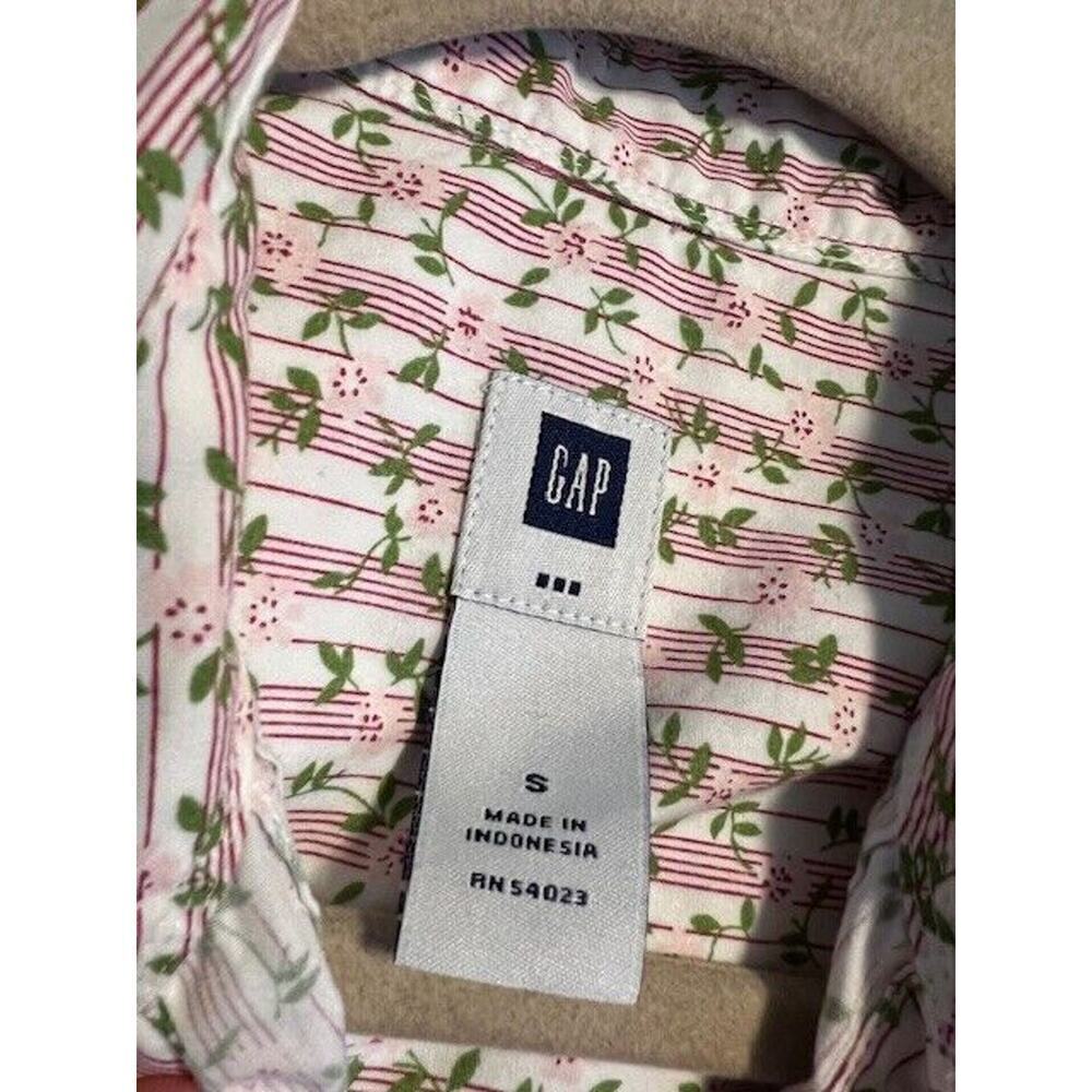 Gap Women’s Pink Stripes Casual Long Sleeve Button Down Shirt Size S. - Picture 4 of 6